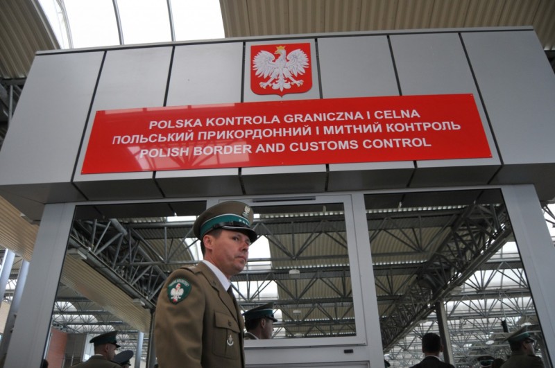 Польша усилила проверки на одном из пунктов пропуска на границе с государством Украина