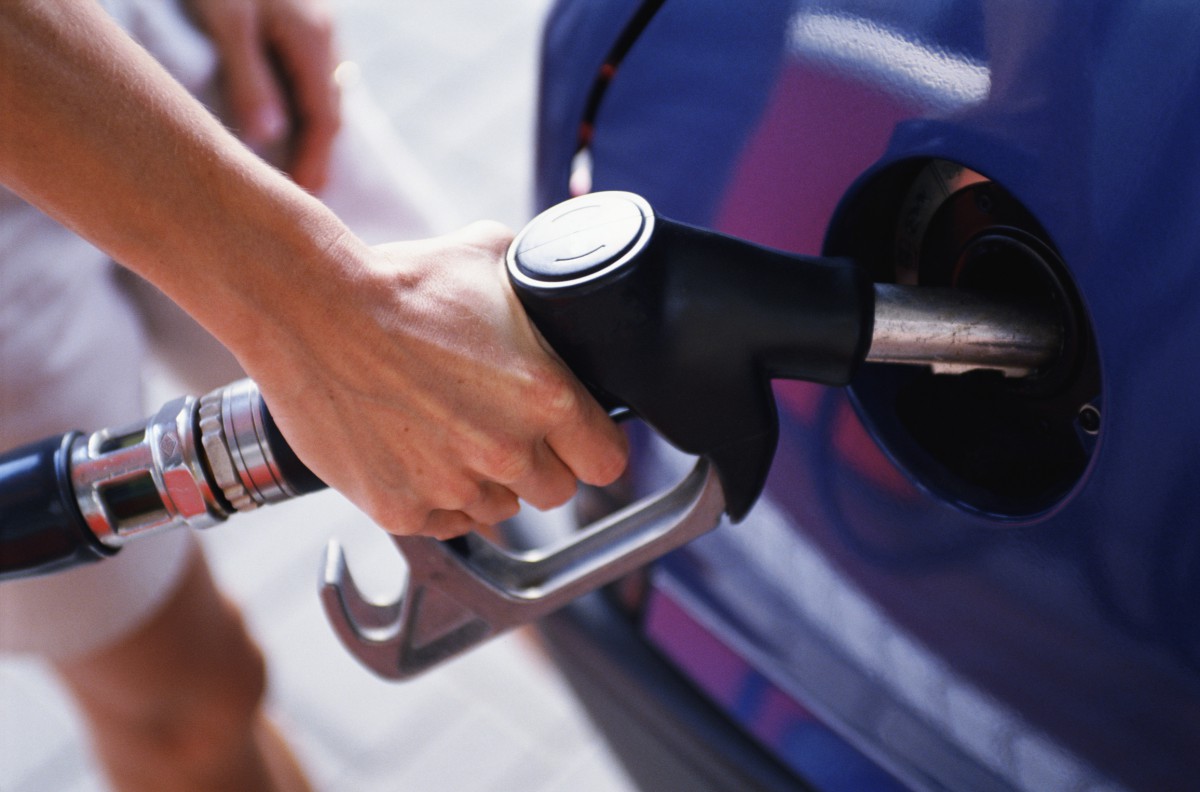 Цены на дизель и бензин продолжают расти