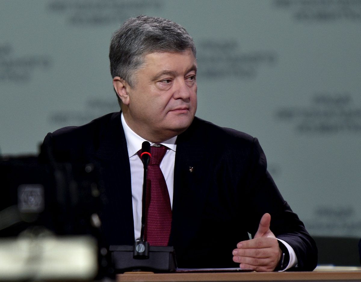 Порошенко провел встречу с Волкером: сообщили о безопасности на Донбассе и заложниках