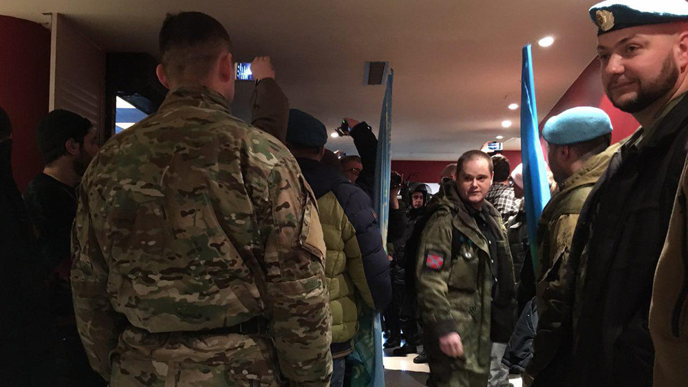 В Москве сторонники боевиков «ЛДНР» сорвали показ фильма о войне на Донбассе