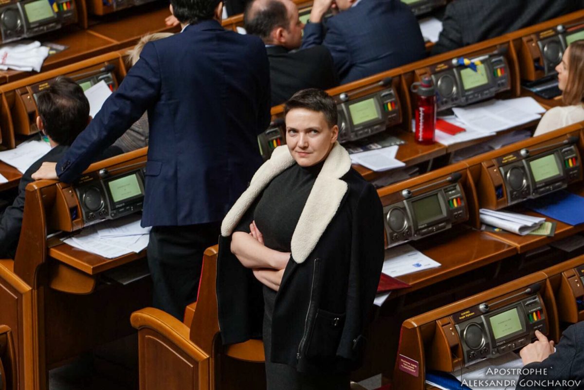 Савченко хочет посещать совещания Рады