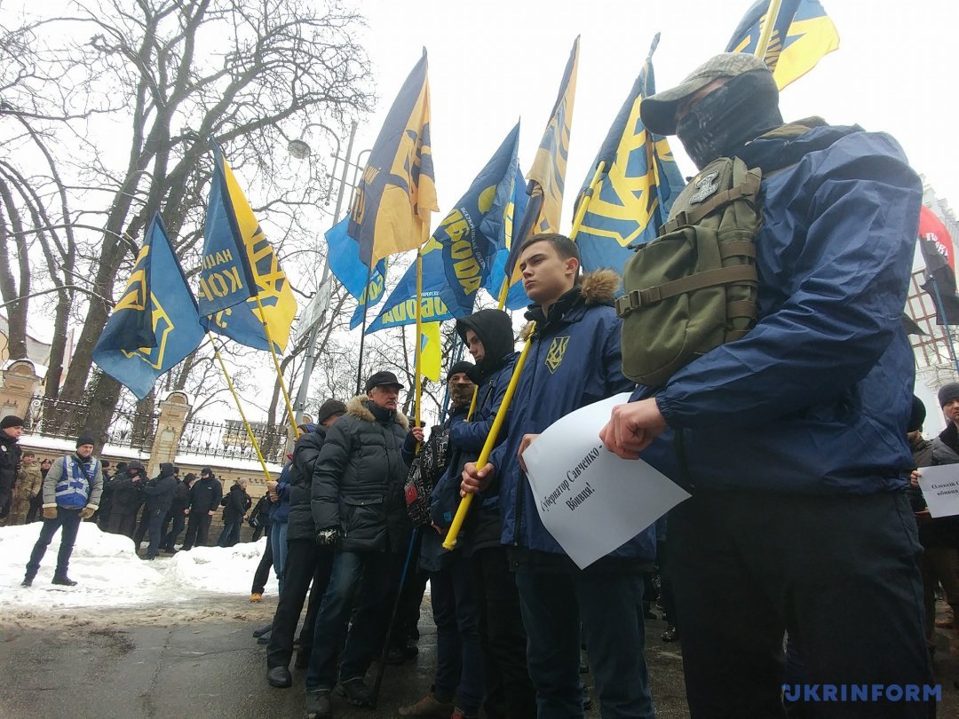 Под АП требуют отставки Алексея Савченко из-за самоубийства Волошина. В «Нацкорпусе» сказали, что будут делать дальше