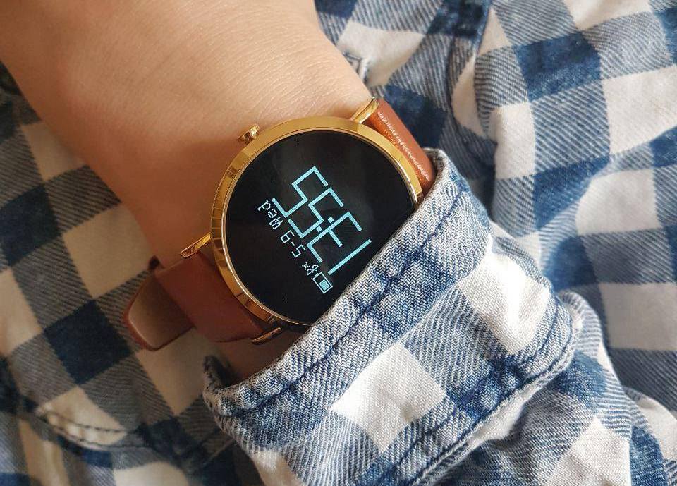 Украинский стартап представил часы, которые помогают справляться со стрессом